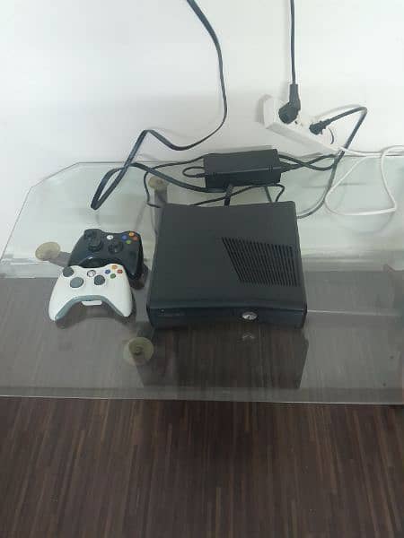 xbox 360 1month used dual controller 0