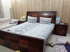 King Bed Set without mattress  with dressing Table for Sale