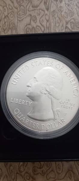 2010 American quarter dollar coin beautiful 5 ounce circulated coin 2