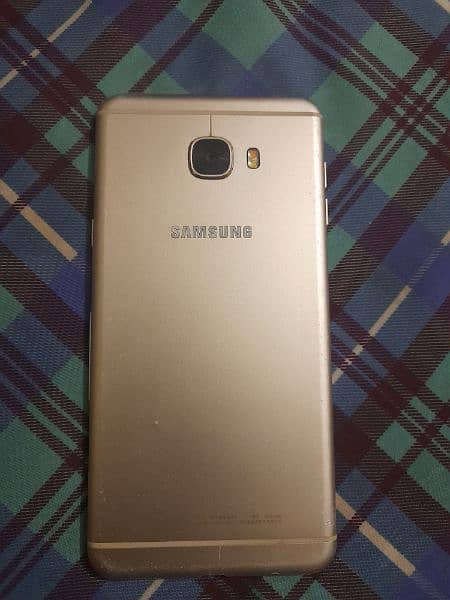 Samsung Galaxy c7 1