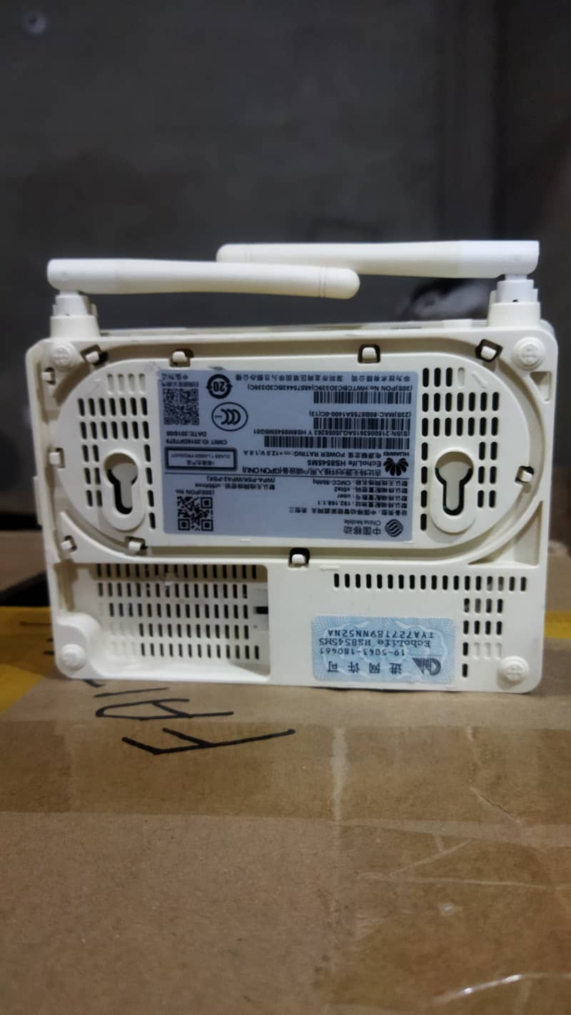 Huawei HS8546M5 fiber optic 3dbi Wifi (EPON GPON XPON) with adopter 2