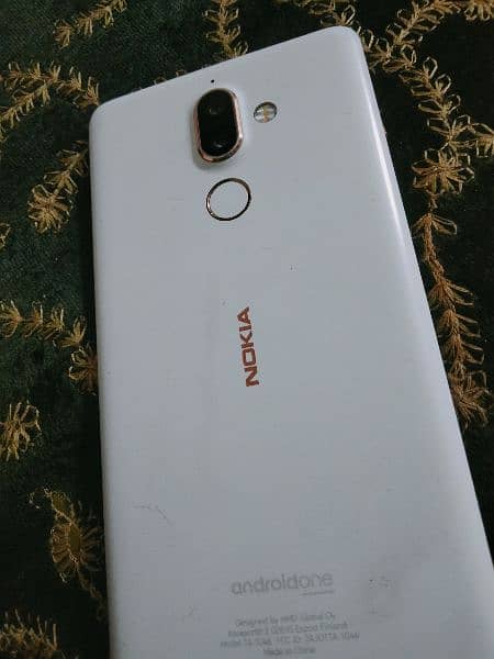 Nokia 7 Plus 0