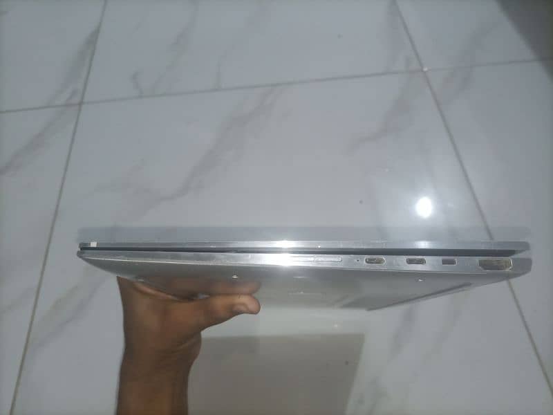 The HP EliteBook x360 1030
bohot acha hy koi masla nh hy 4