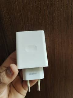 realme 18 watt ka original charger hai only adaptor