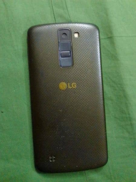 LG K8 1