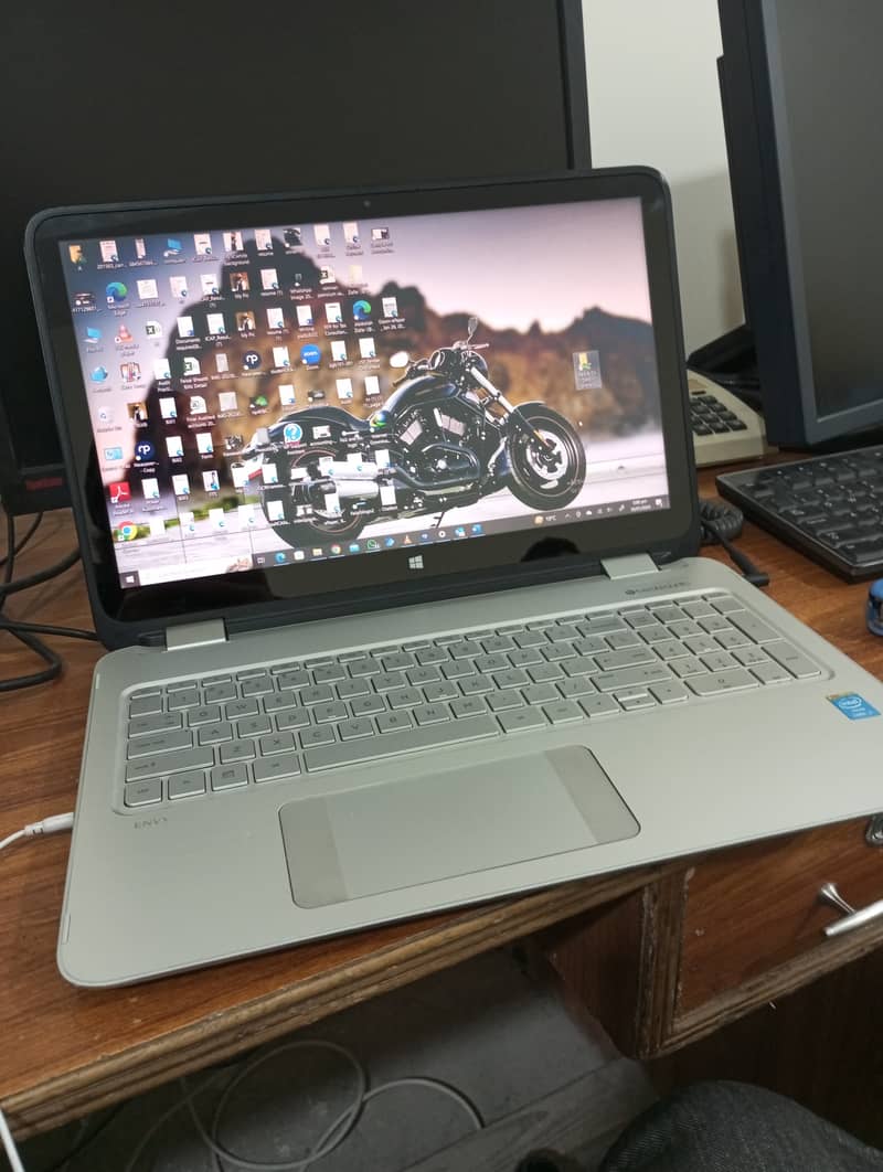 Hp Touch Screen Laptop 1