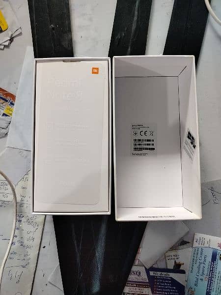 Redmi note 8 box available charger nahi hy type C hy 4+1/64 gb hy 8