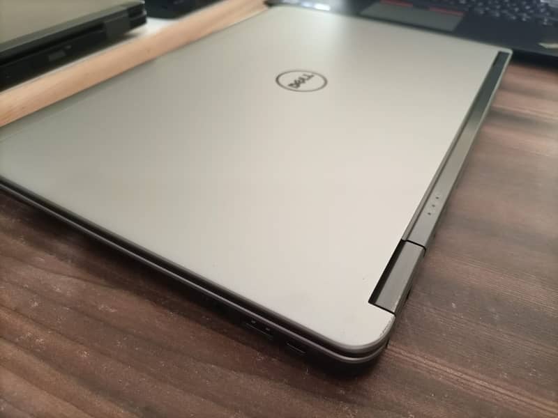 Dell E7240 Branded Laptop Core i7 4th Gen 8GB Ram 128GB SSD 4