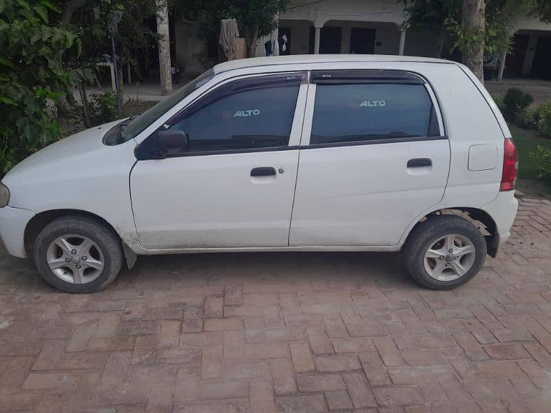 Suzuki Alto 2011 0