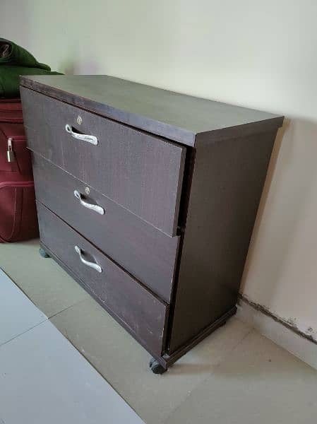 3 drawers storage almarih 1