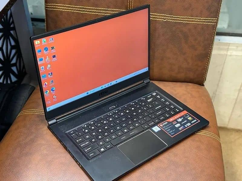 GS 65 Streelth 95g, i7, 32 RAM, 8 GB card RTX 2080 MAX, 512M2 0