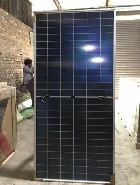 we deal in all kind of solar panel 3