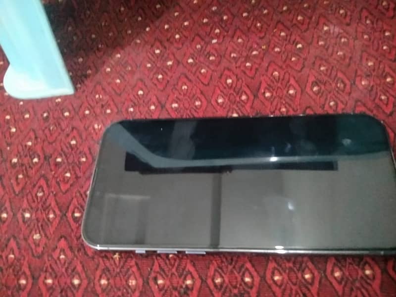 i phone 13 pro max 1tb full lush condition 3