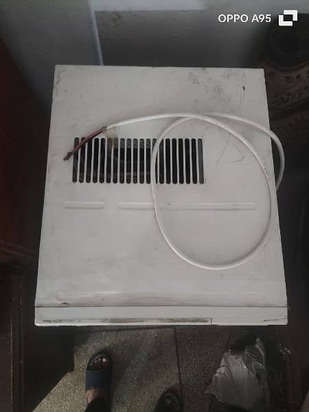 Window ac 0.75 ton Or Ship Ac 0.75 ton 4