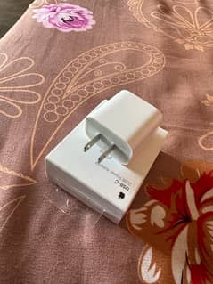 IPHONE 20 watt orignal charger CAME From indian apple store