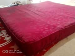 sping matress in good condition