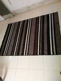 rug in good condition