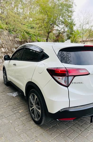 Honda Vezel 2017 9