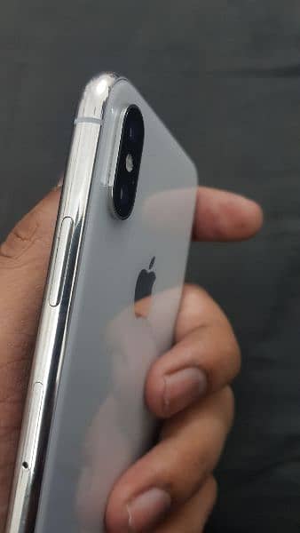 Iphone X 64 GB PTA Approved 1