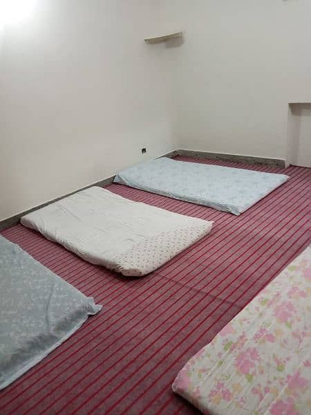 UK BOYS HOSTEL FAST UNIVERSITY, CRESCENT INSTITUTE  9000 to 12000 4