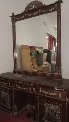 Mirror,showcase