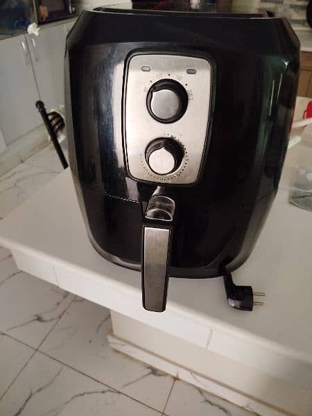 Dabba pack Air fryer Available for urgent Sale 3