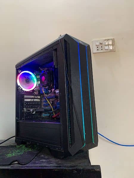 Gaming PC with RGB Case AmD 9