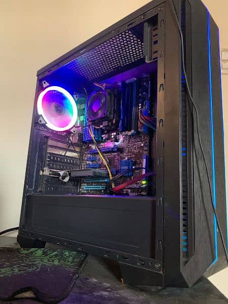 Gaming PC with RGB Case AmD 14