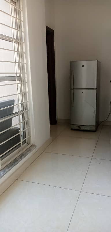 Furnished Room for rent in dha phase 8 ex parkview 2