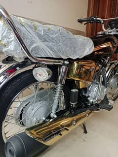 Gold Edition Honda 125