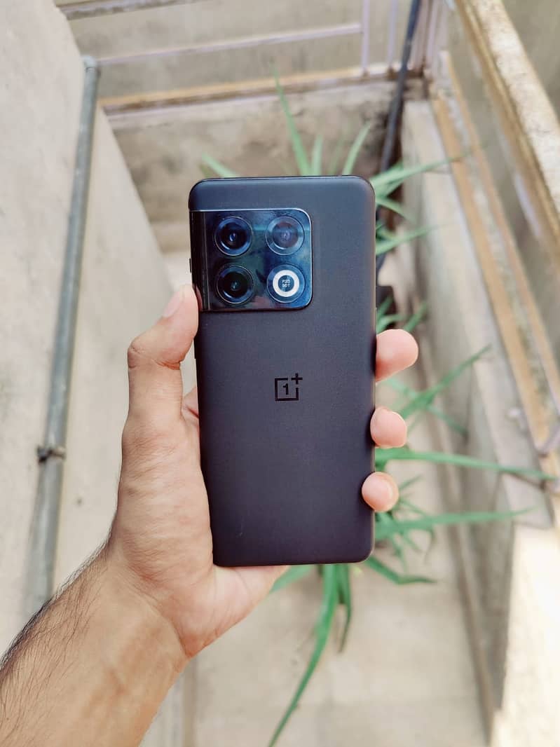 One Plus 10 Pro 5G 0