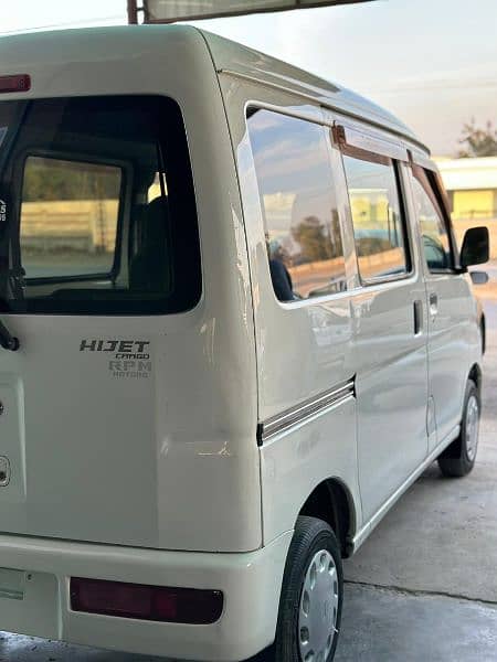 Daihatsu Hijet 2012 5