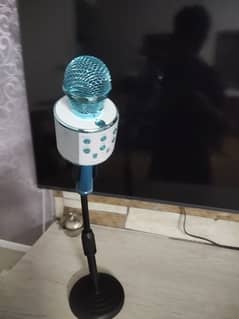 Microphone