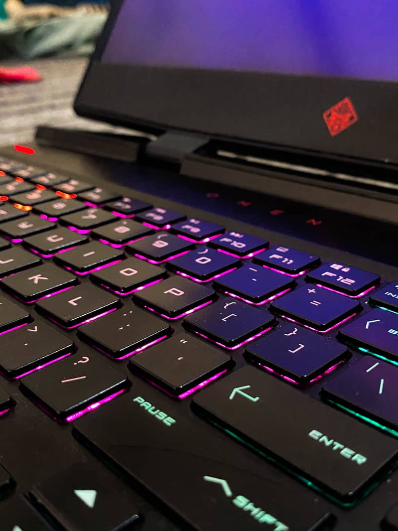 HP OMEN 15 GAMING LAPTOP 4