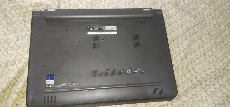 Dell Latitude 3340 core i3 touch screen Ram 4GB ROM 380GB 13