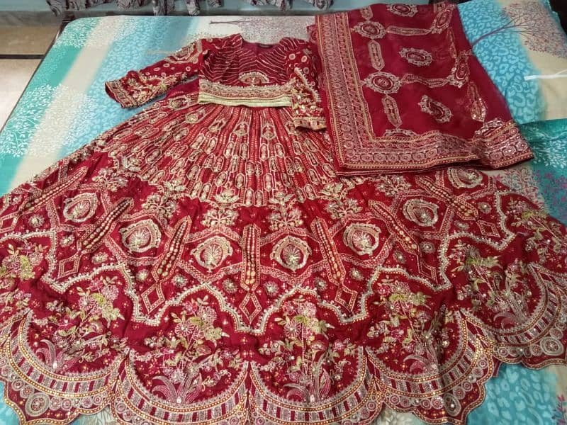 Bridal lehenga. . . One time used with jewelry n Potli bag . . . 1