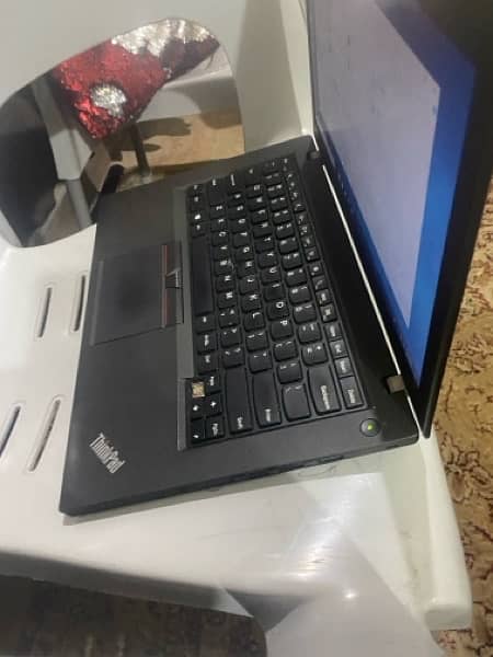 Lenovo Thinkpad T460 - Core i5 - 8 GB RAM 4