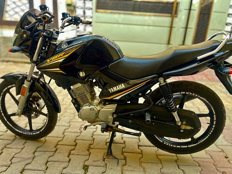 Yahama YBR 125 (2022) 3