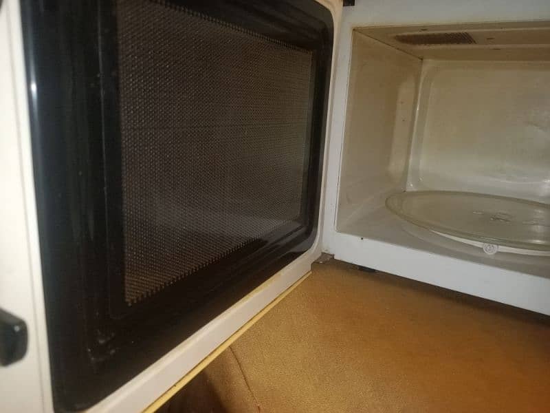 waves microwave mint condition 4