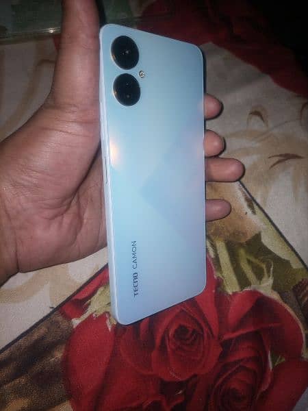 Tecno camon 19 neo used by wife one hand 1