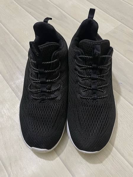 Skechers Black Ultraflex 1