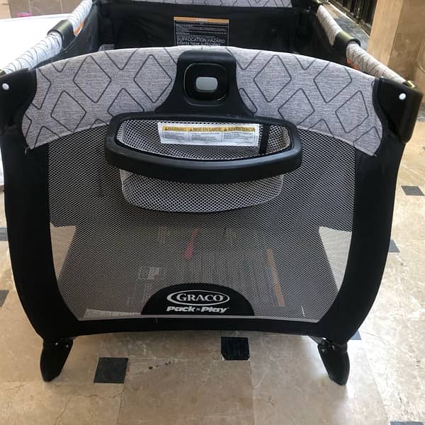 Graco pack and play 3