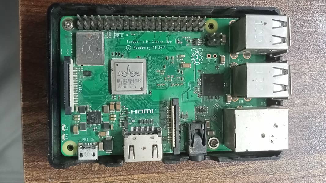 Raspberry Pi Model 3B+ 0