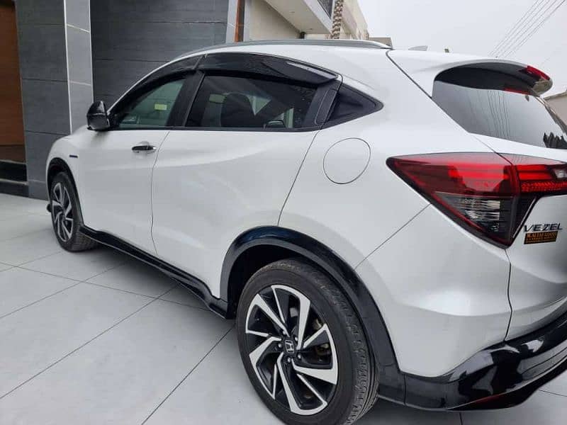 Honda Vezel 2018 4