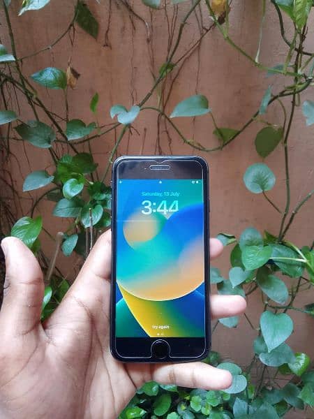 i phone 8 64gb non PTA waterpack 1