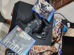 ps4 pro with 2 controllers (2 cds)