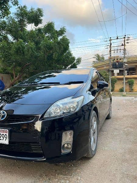 Toyota Prius 2011 3