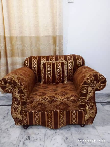 Sofa Set 5 Seater Excellent Condition for sale 4