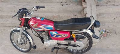 Honda 125 (2022)modle new condition 10 by 9.5ha al ok ha sub kuch h 0