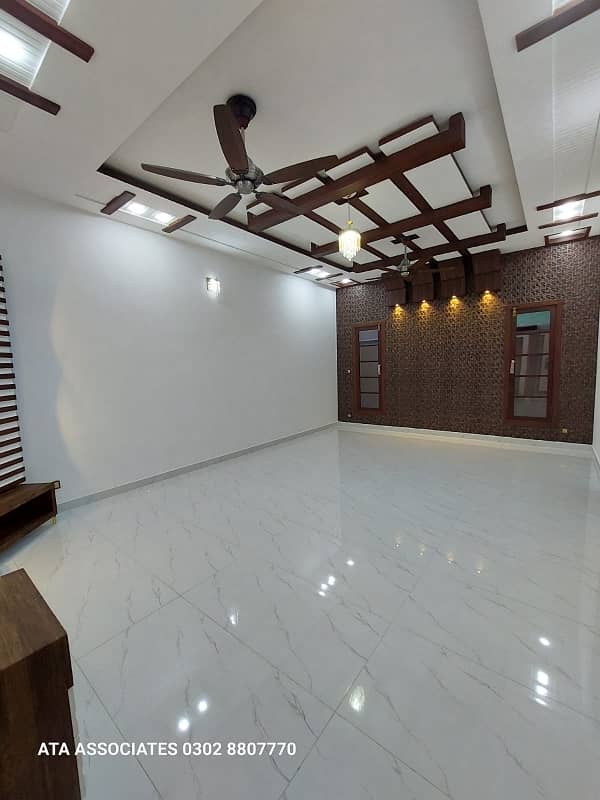 Commercial space Available For rent*Code(12433)* 5